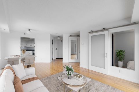 20 2nd Street NE P1802 Minneapolis MN 55413