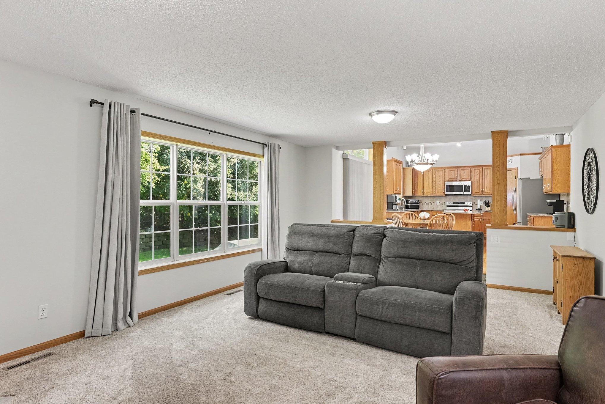 14901 Hillside Trail