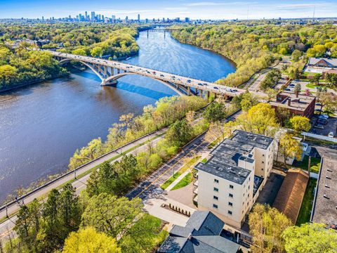 200 N Mississippi River Boulevard 2A Saint Paul MN 55104