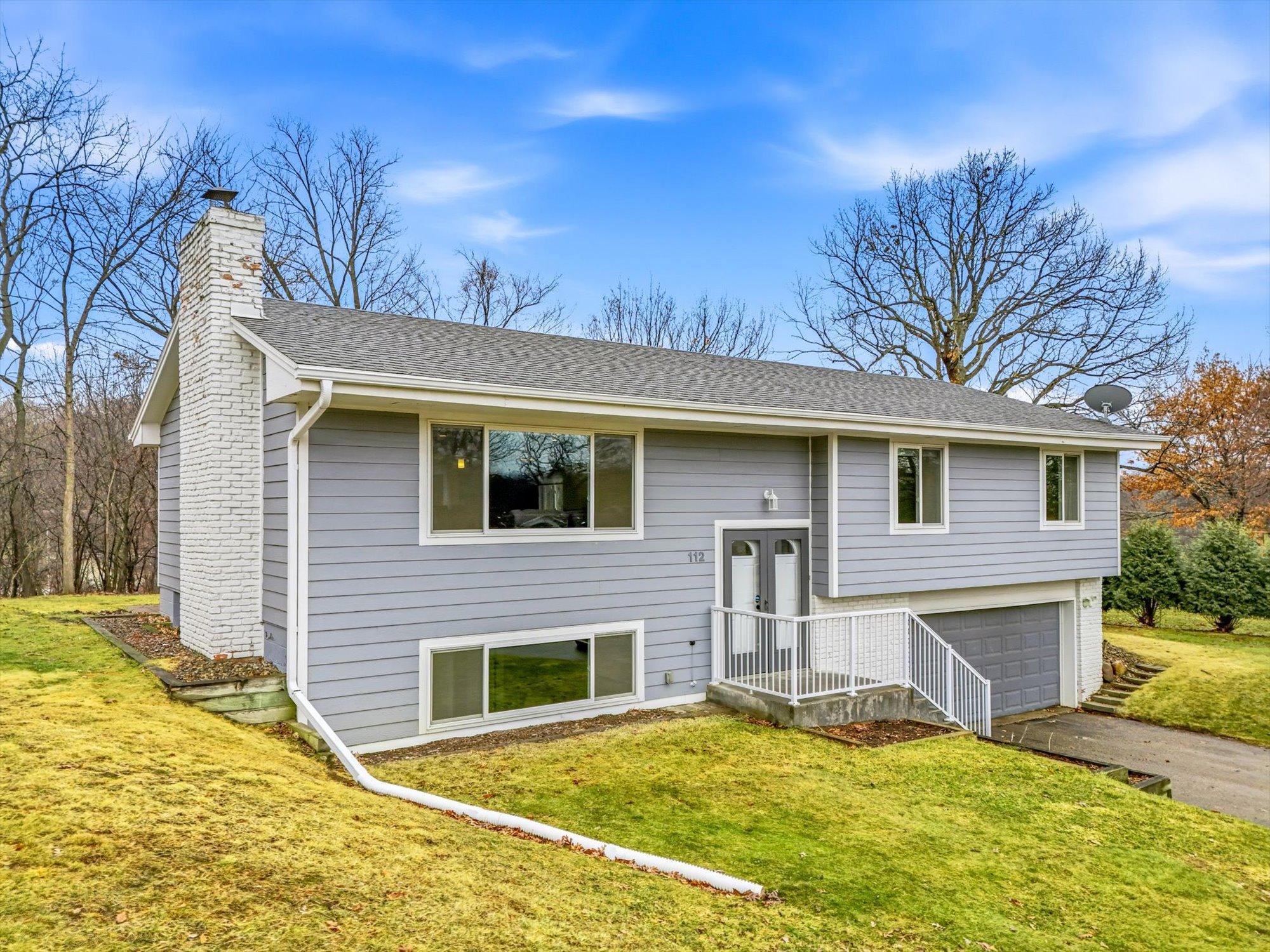 112 Pony Lane E