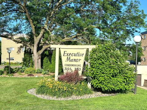 3153 Old Highway 8 103 Roseville MN 55418