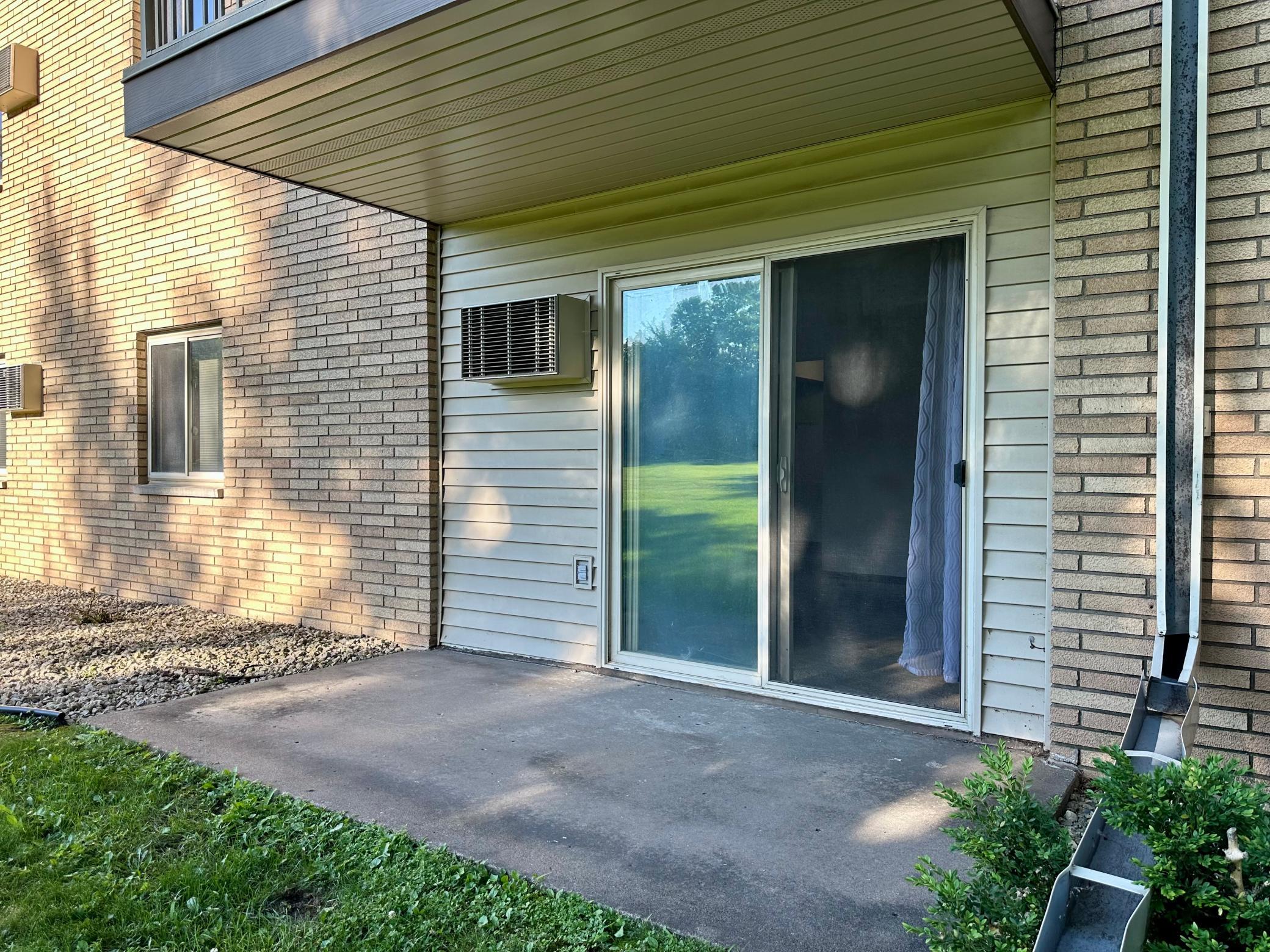 3153 Old Highway 8 103