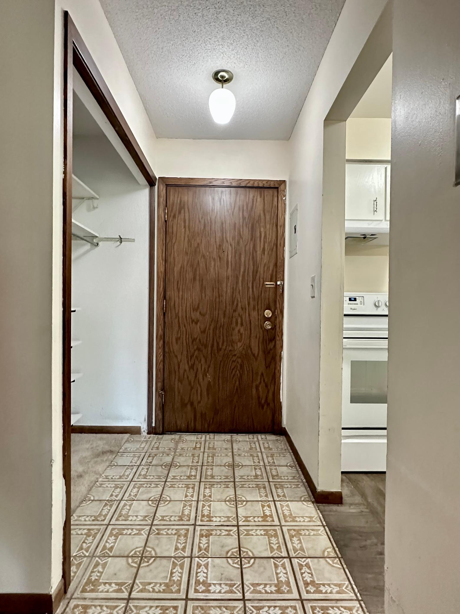 3153 Old Highway 8 103