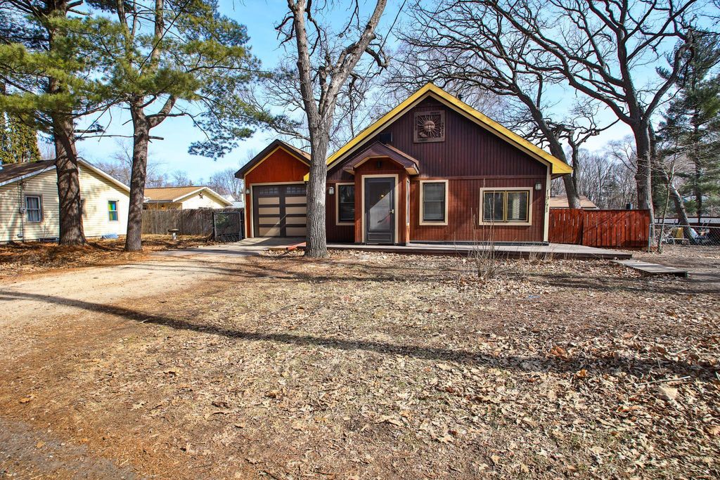 Photo of 1941 Quentin Avenue S, Lake Saint Croix Beach, MN 55043 (MLS # 6824421)
