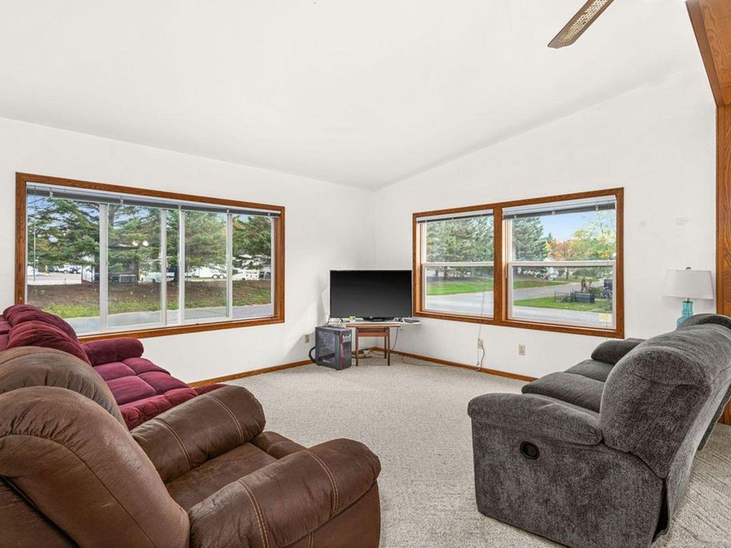 Photo of 63 S Elder Dr. Dr, Duluth, MN 55810 (MLS # 7019131)