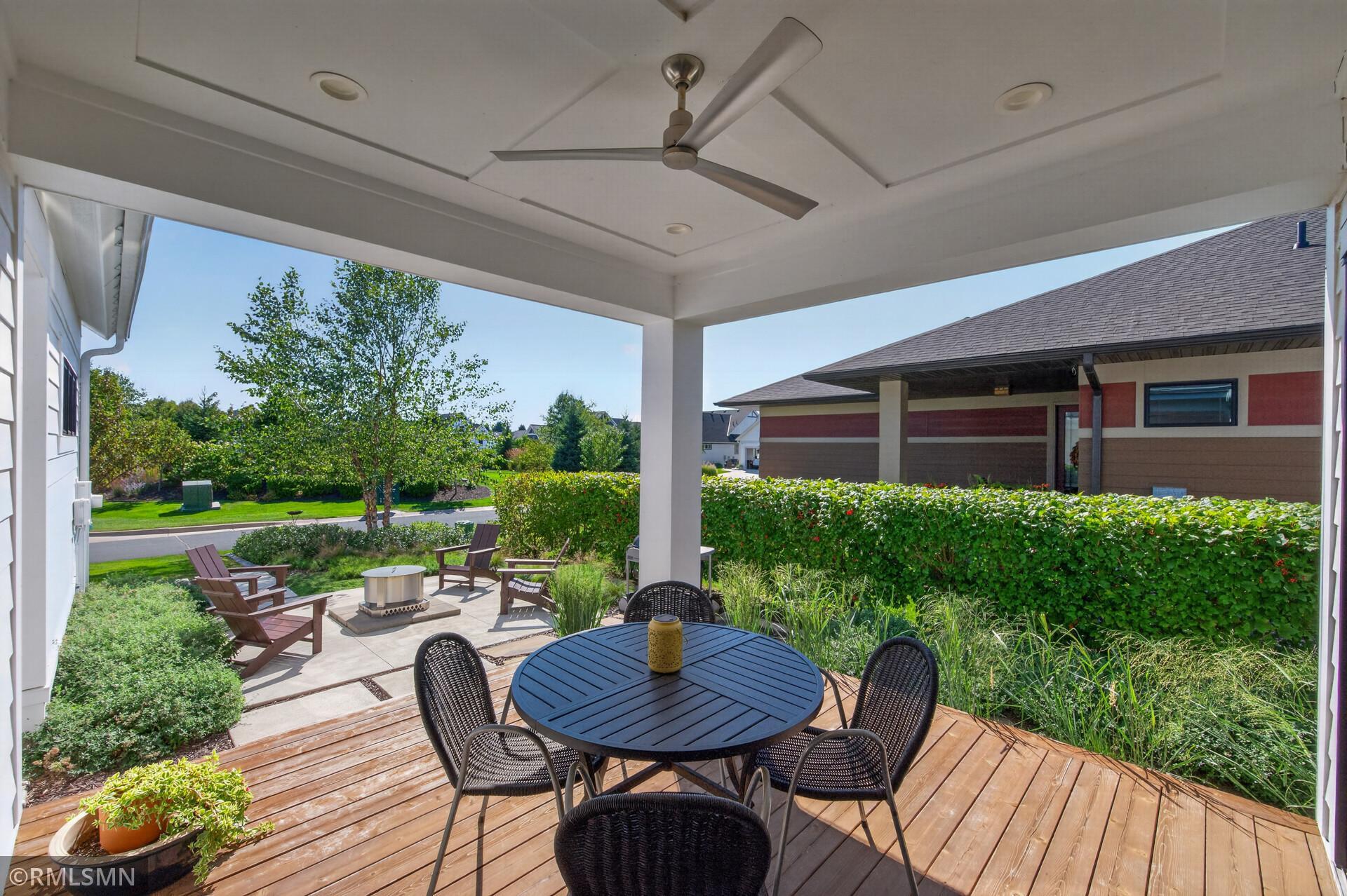 11449 Wildflower Drive N