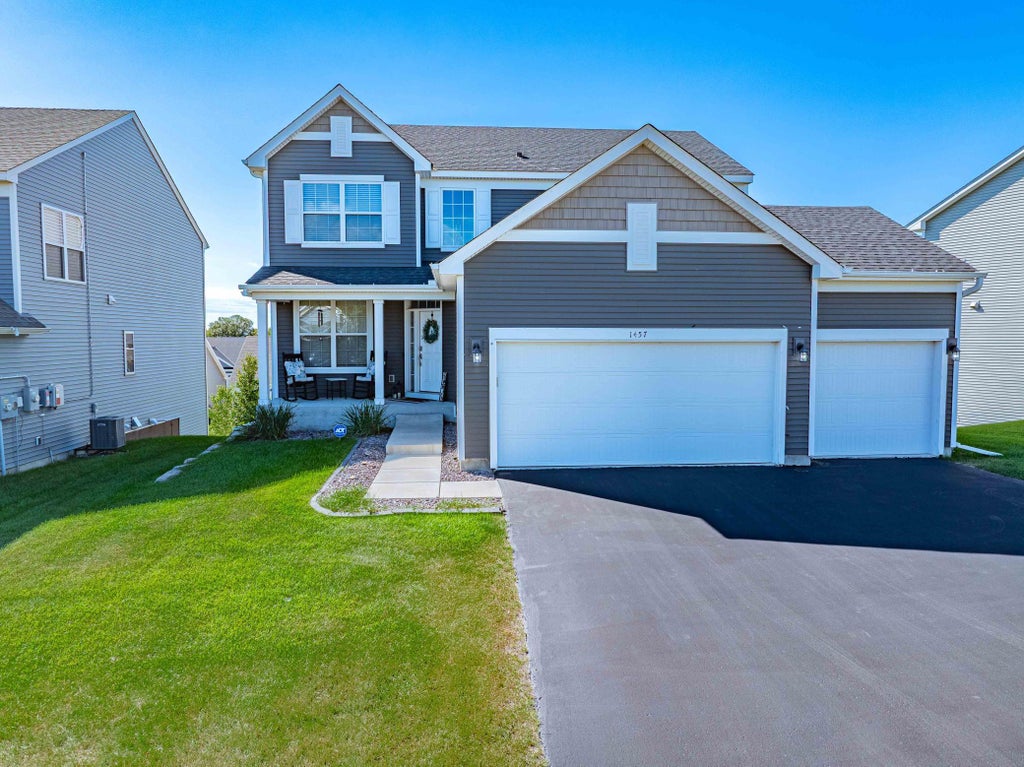 Photo of 1457 Nutmeg Circle, Carver, MN 55315 (MLS # 7158585)