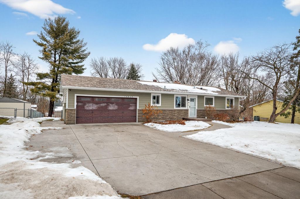 Photo of 14860 Upper 55th Street N, Oak Park Heights, MN 55082 (MLS # 7000988)