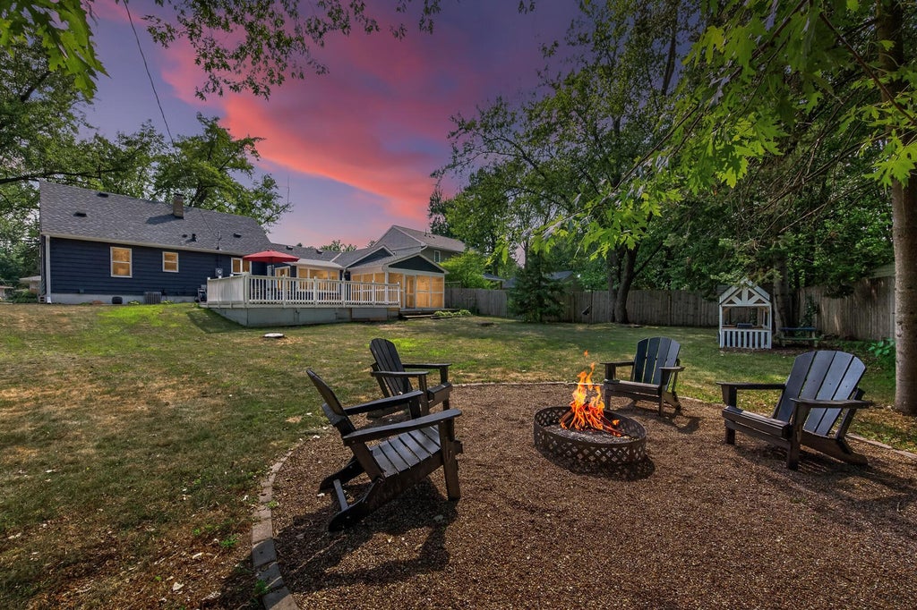 Photo of 651 County Road B2 W, Roseville, MN 55113 (MLS # 7144065)