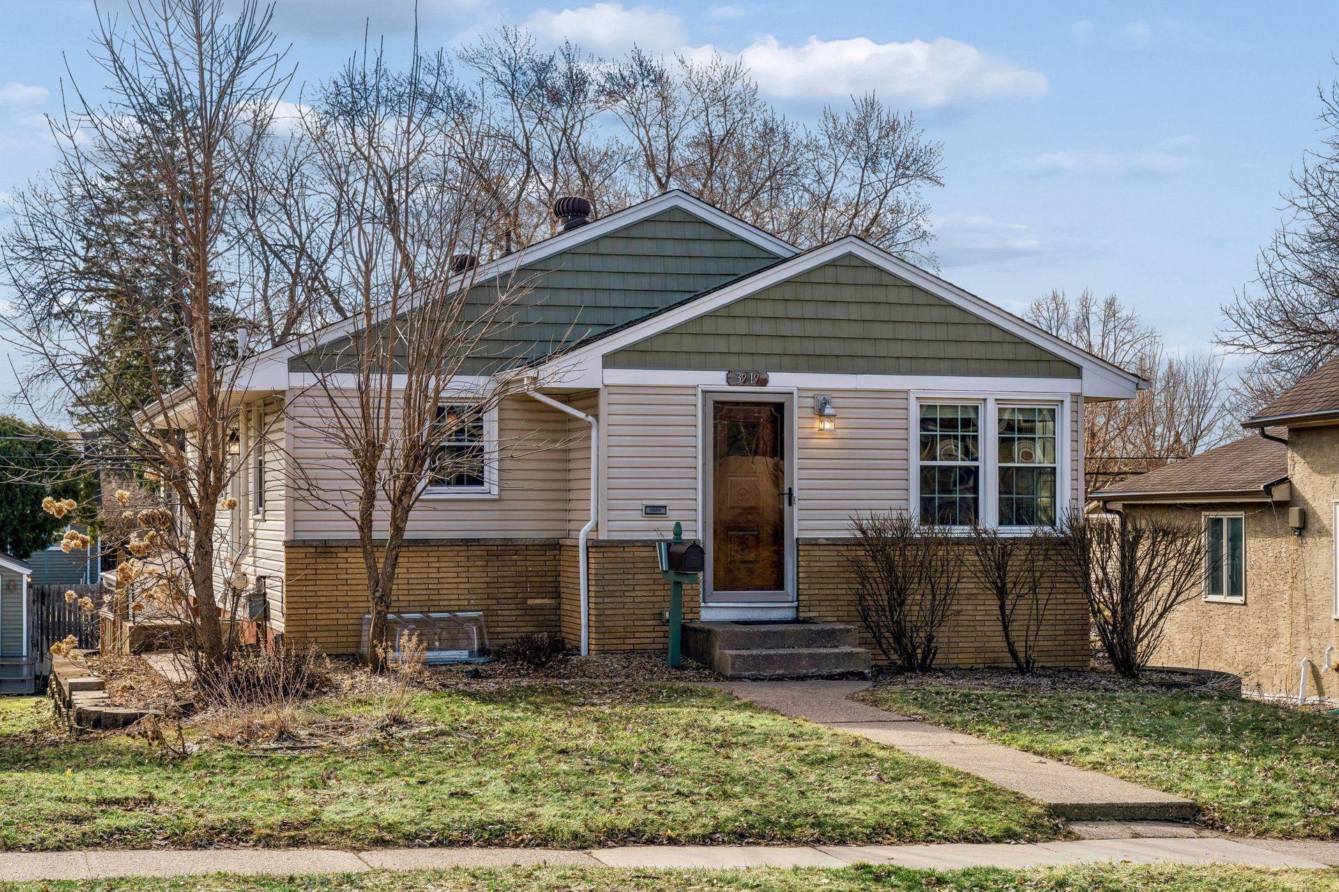 3919 Tyler Street NE