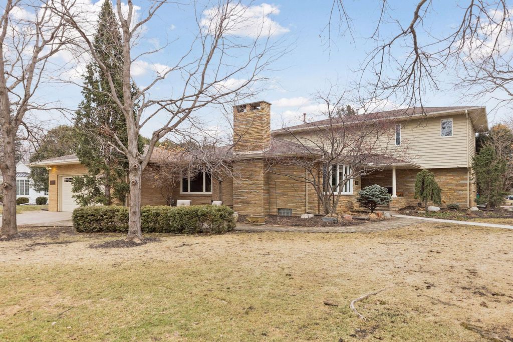 Photo of 4255 Basswood Road, Saint Louis Park, MN 55416 (MLS # 6826639)