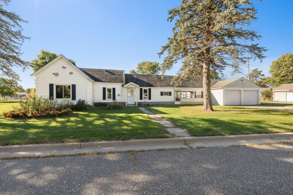 Photo of 414 6th Avenue SE, Little Falls, MN 56345 (MLS # 7148681)