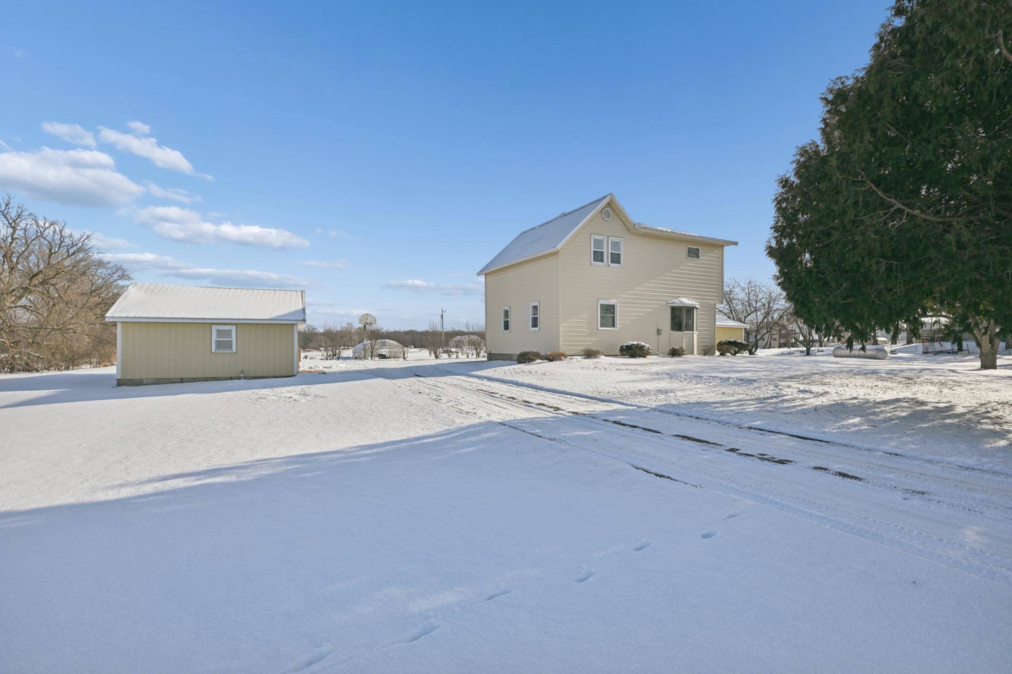 4174 Braddock Avenue NE