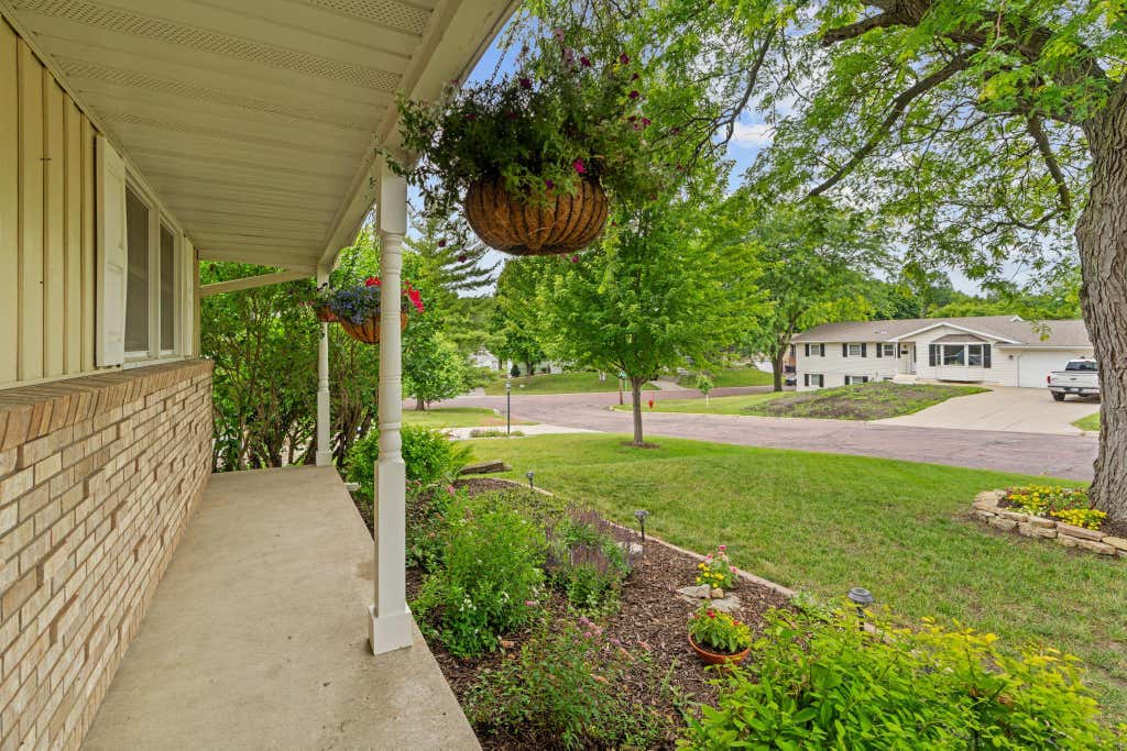 Photo of 137 Atwood Drive, Mankato, MN 56001 (MLS # 7117665)