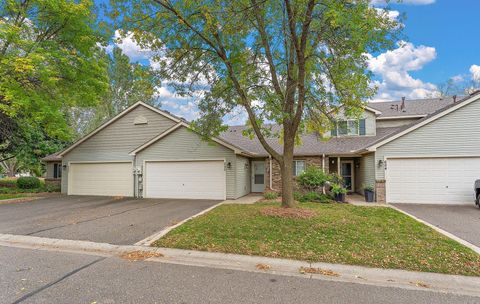 696 Monn Avenue Vadnais Heights MN 55127