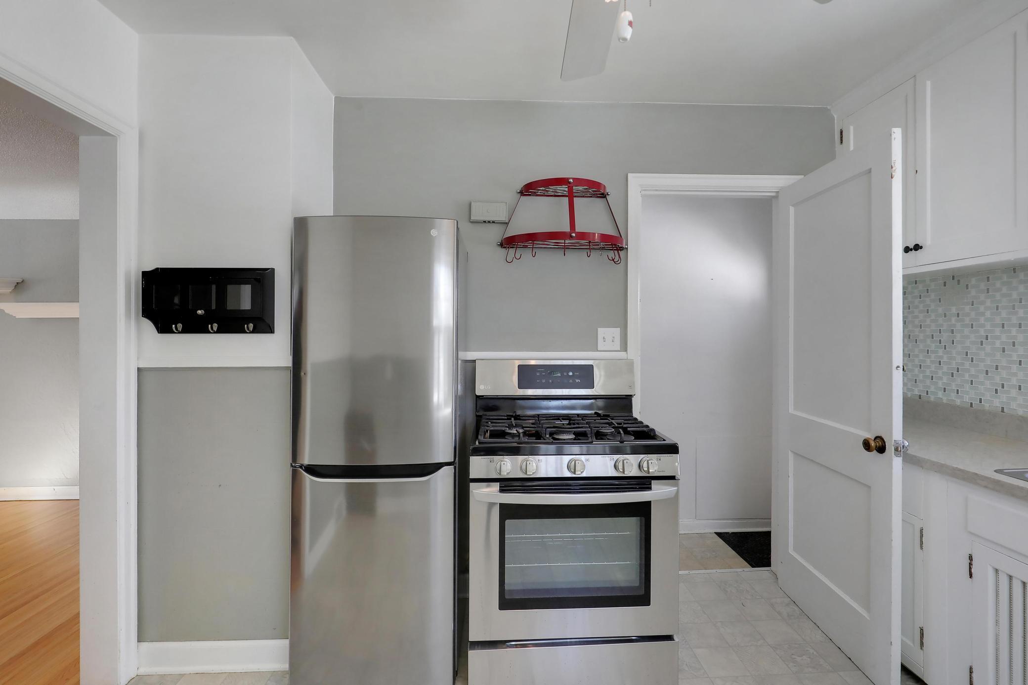 1623 Dunlap Street N