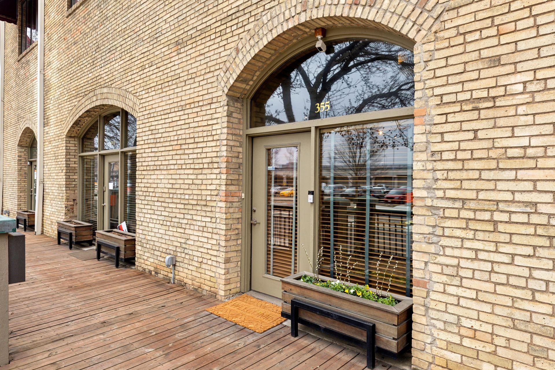 355 Kellogg Boulevard E 7