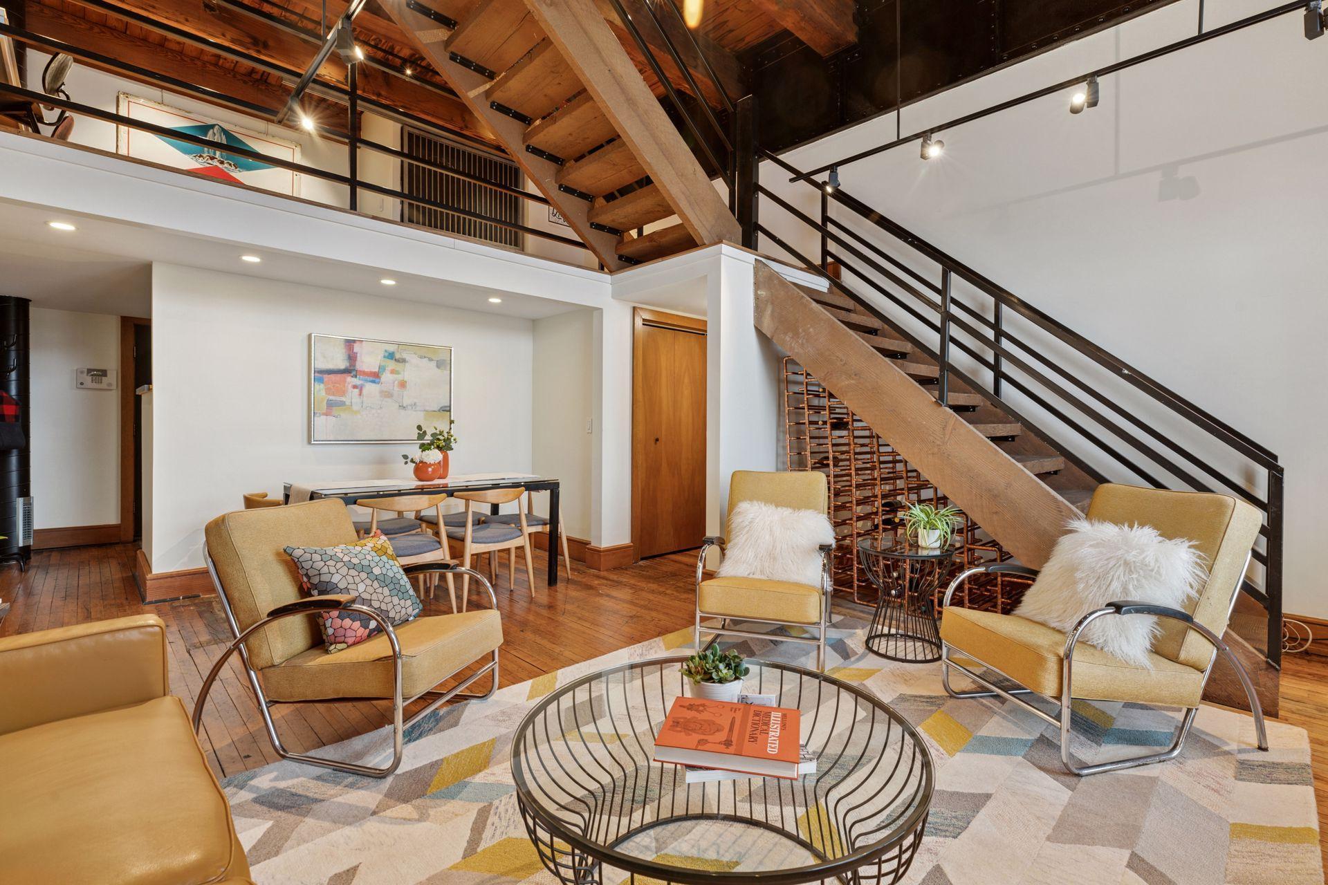 355 Kellogg Boulevard E 7