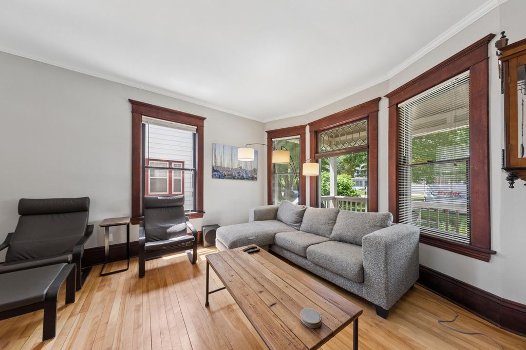 Photo of 4311 Lyndale Avenue S, Minneapolis, MN 55409 (MLS # 7073388)