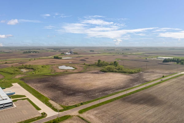 18TH ST SW, OWATONNA, MN 55060 - Image d4289b3daedf3fc2f836f8268ccc8675/440586006