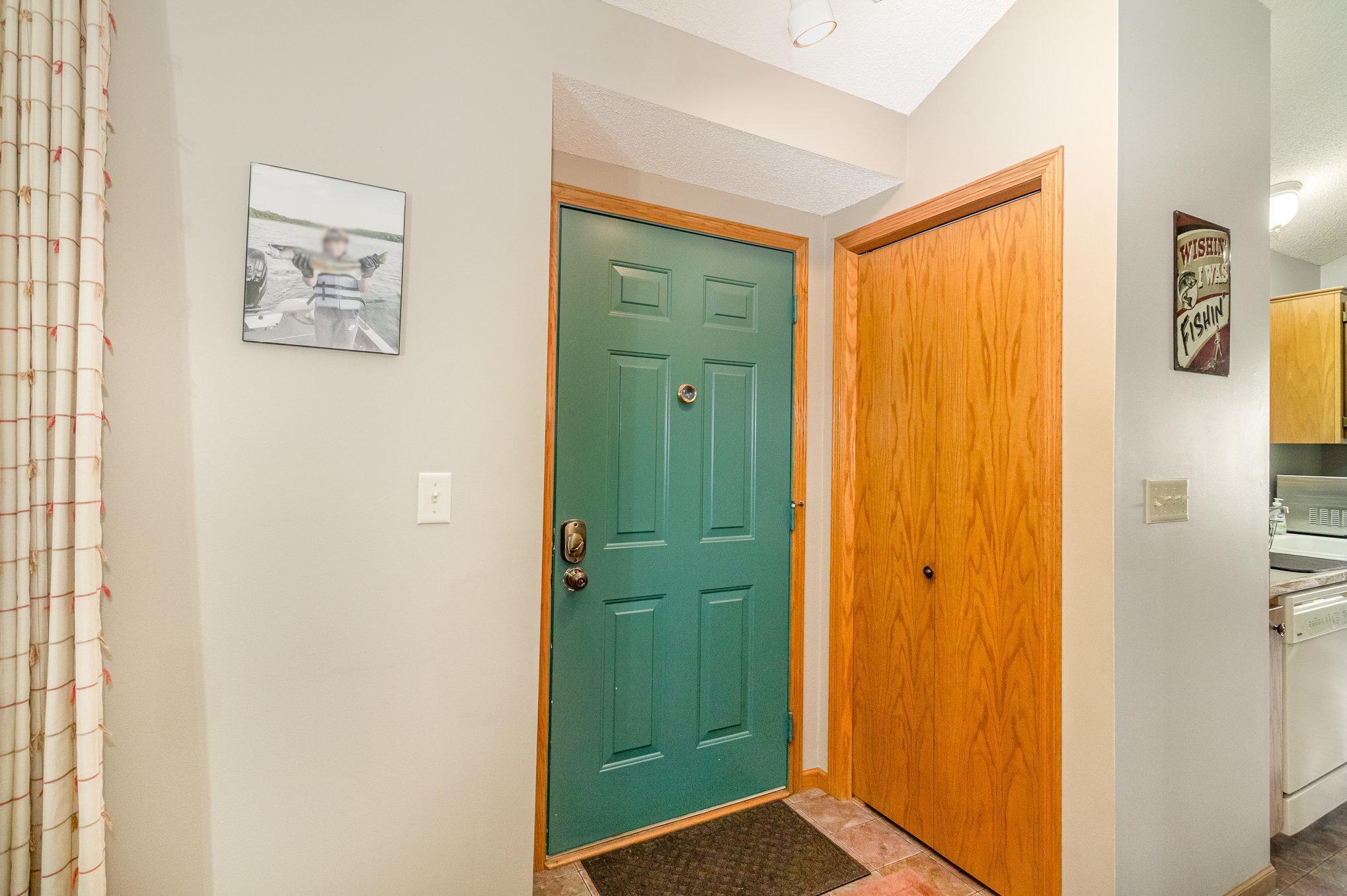 7230 Clear Ridge
