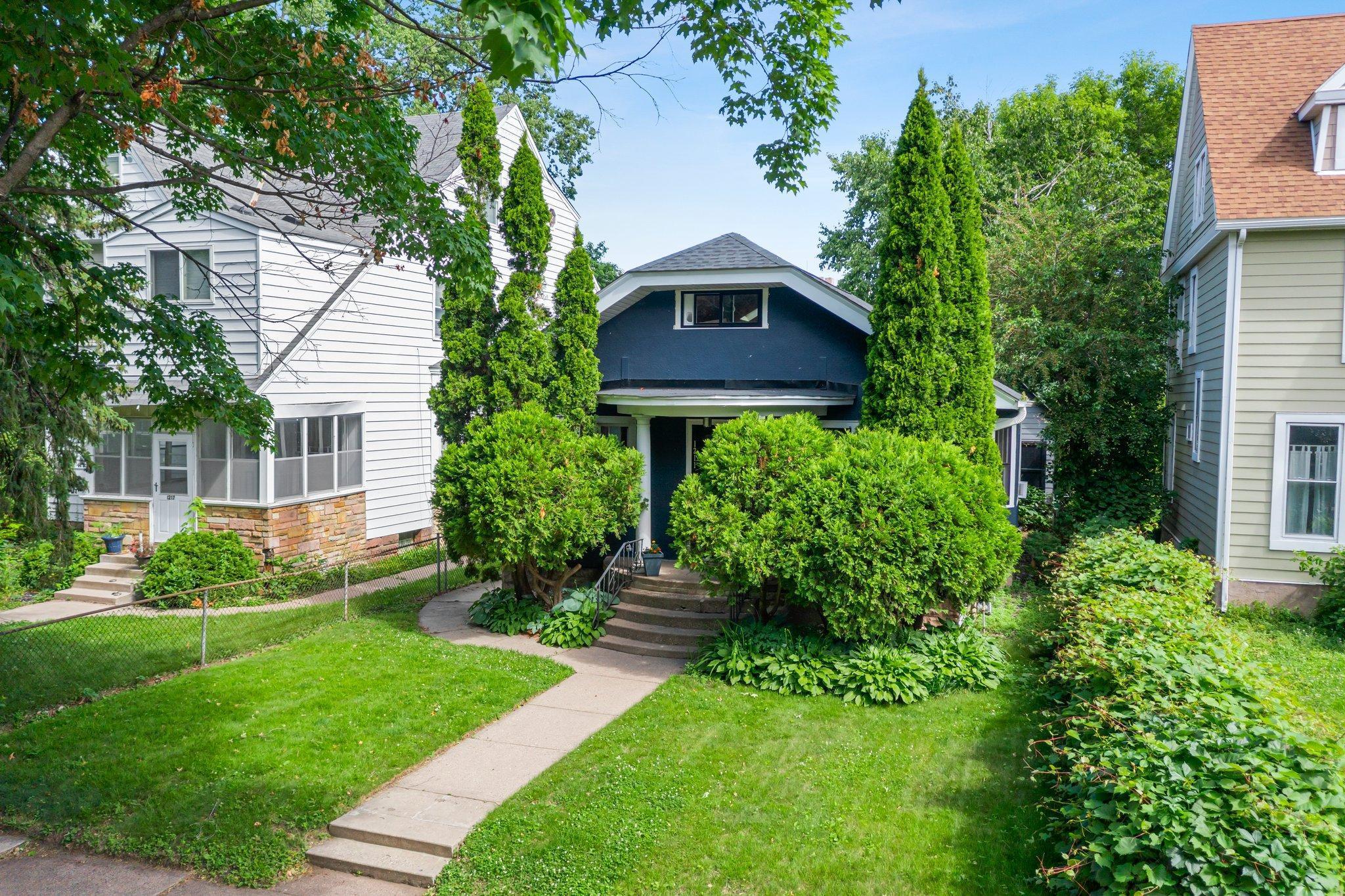 1211 Dayton Avenue
