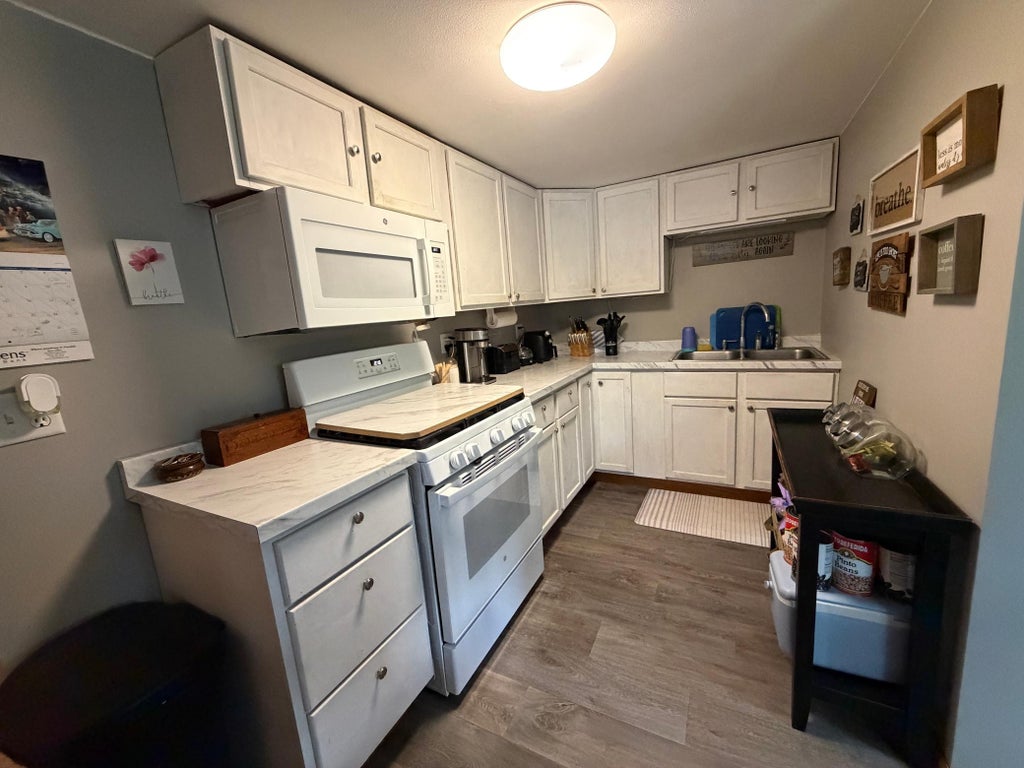 Photo of 200 5th Street SE, Roseau, MN 56751 (MLS # 7116842)