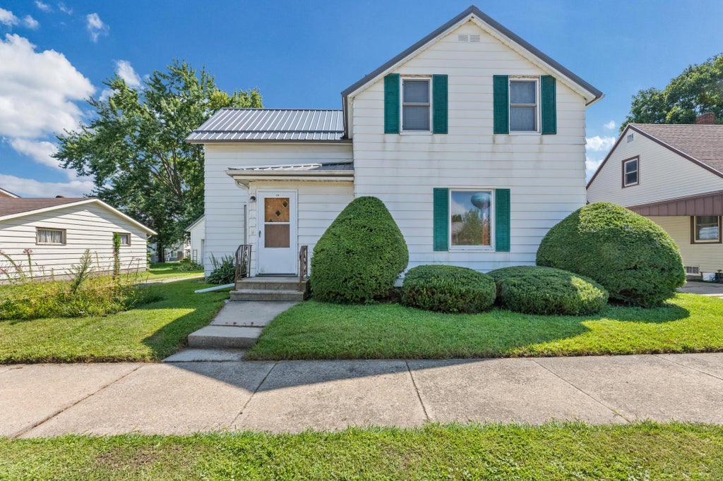 Photo of 318 E Grove Street, Caledonia, MN 55921 (MLS # 7144533)