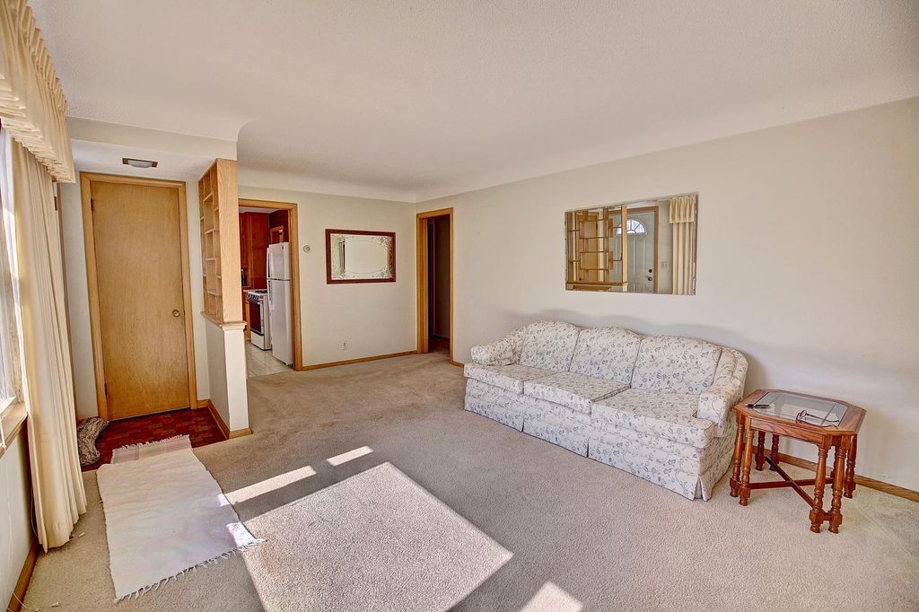 Photo of 3420 26 1/2 Avenue N, Robbinsdale, MN 55422 (MLS # 7036834)