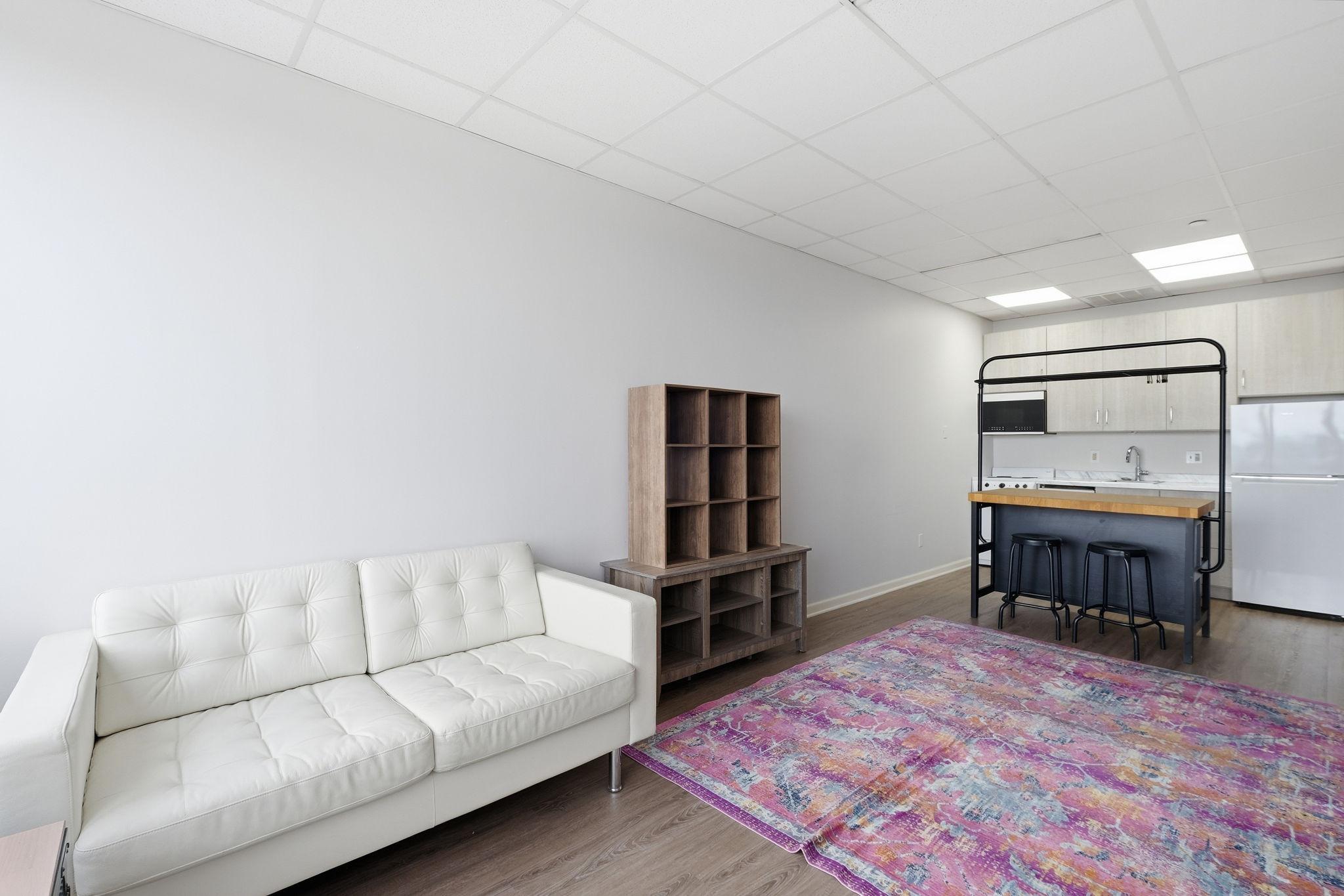 431 S 7th Street 2704