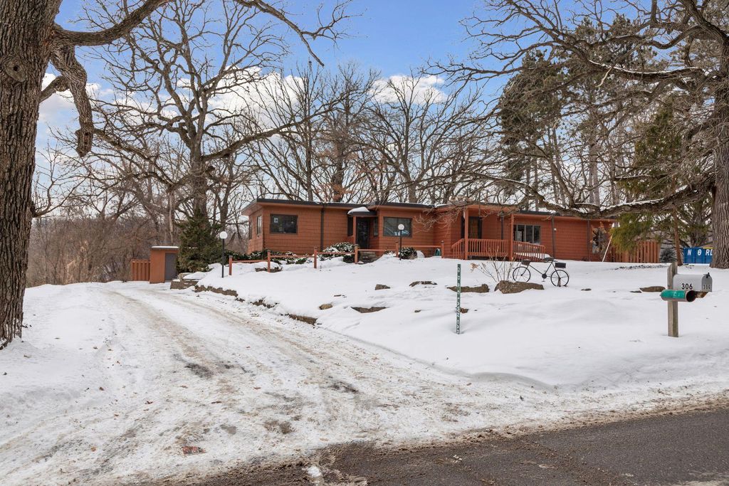 Photo of 306 Floral Drive W, Shoreview, MN 55126 (MLS # 6820856)
