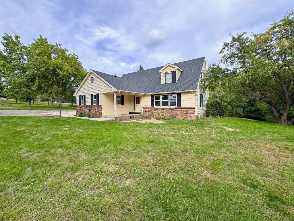 Photo of 615 S Woodland Drive, Fergus Falls, MN 56537 (MLS # 7147671)