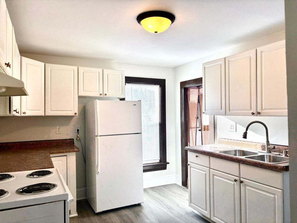 Photo of 120 Granite Street, Saint Paul, MN 55117 (MLS # 7011473)