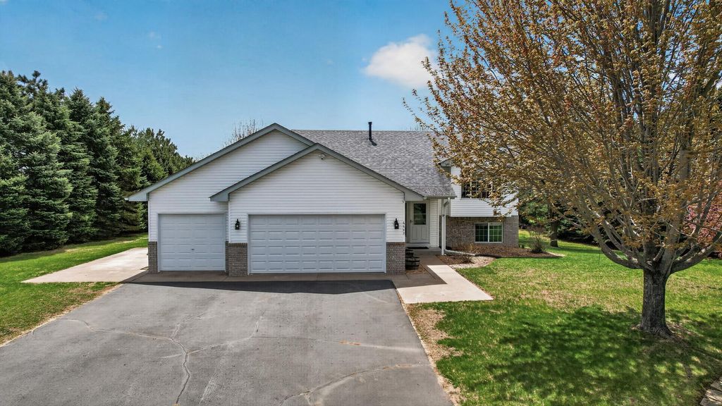 Photo of 6685 404th Street, North Branch, MN 55056 (MLS # 7067718)