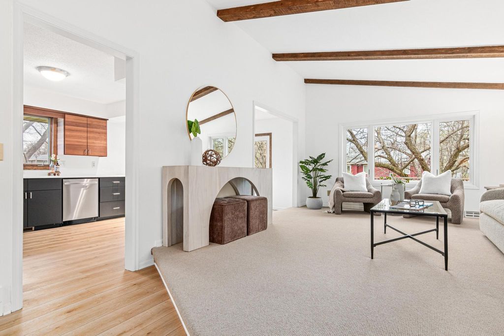 Photo of 4359 Chowen Avenue N, Robbinsdale, MN 55422 (MLS # 7050464)