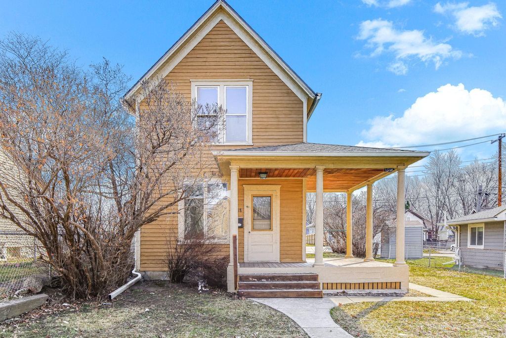 Photo of 3118 Sheridan Avenue N, Minneapolis, MN 55411 (MLS # 7052634)