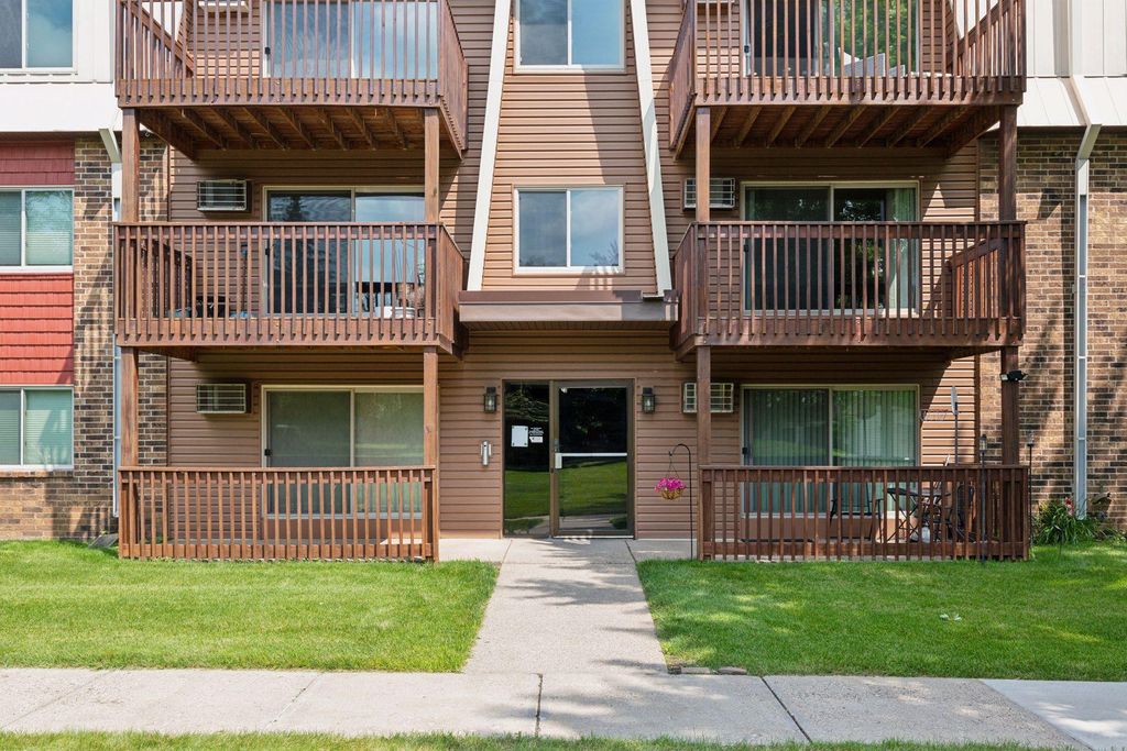 Photo of 14620 Garrett Avenue #304, Apple Valley, MN 55124 (MLS # 7042937)