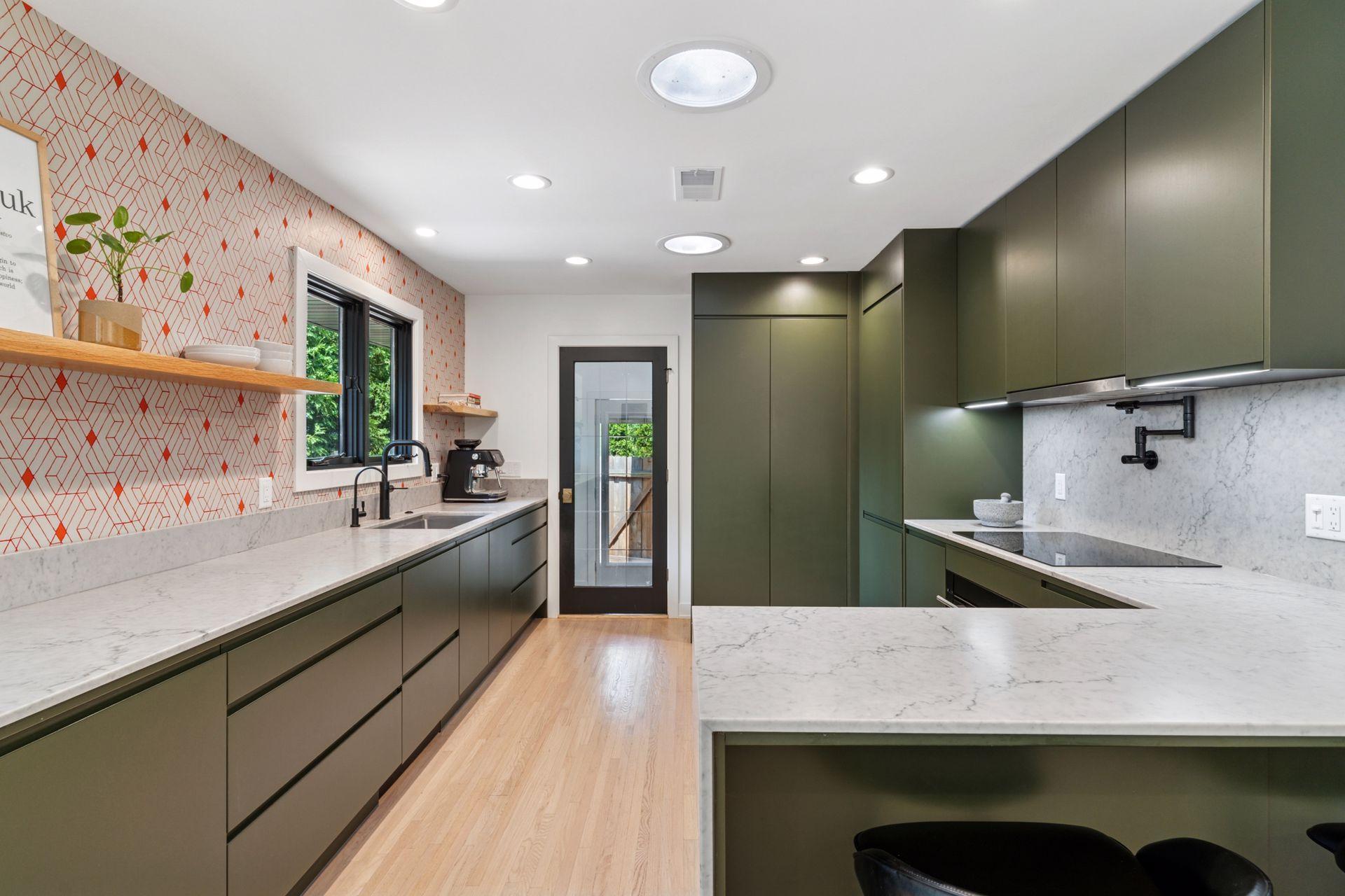 2018 Sheridan Avenue S