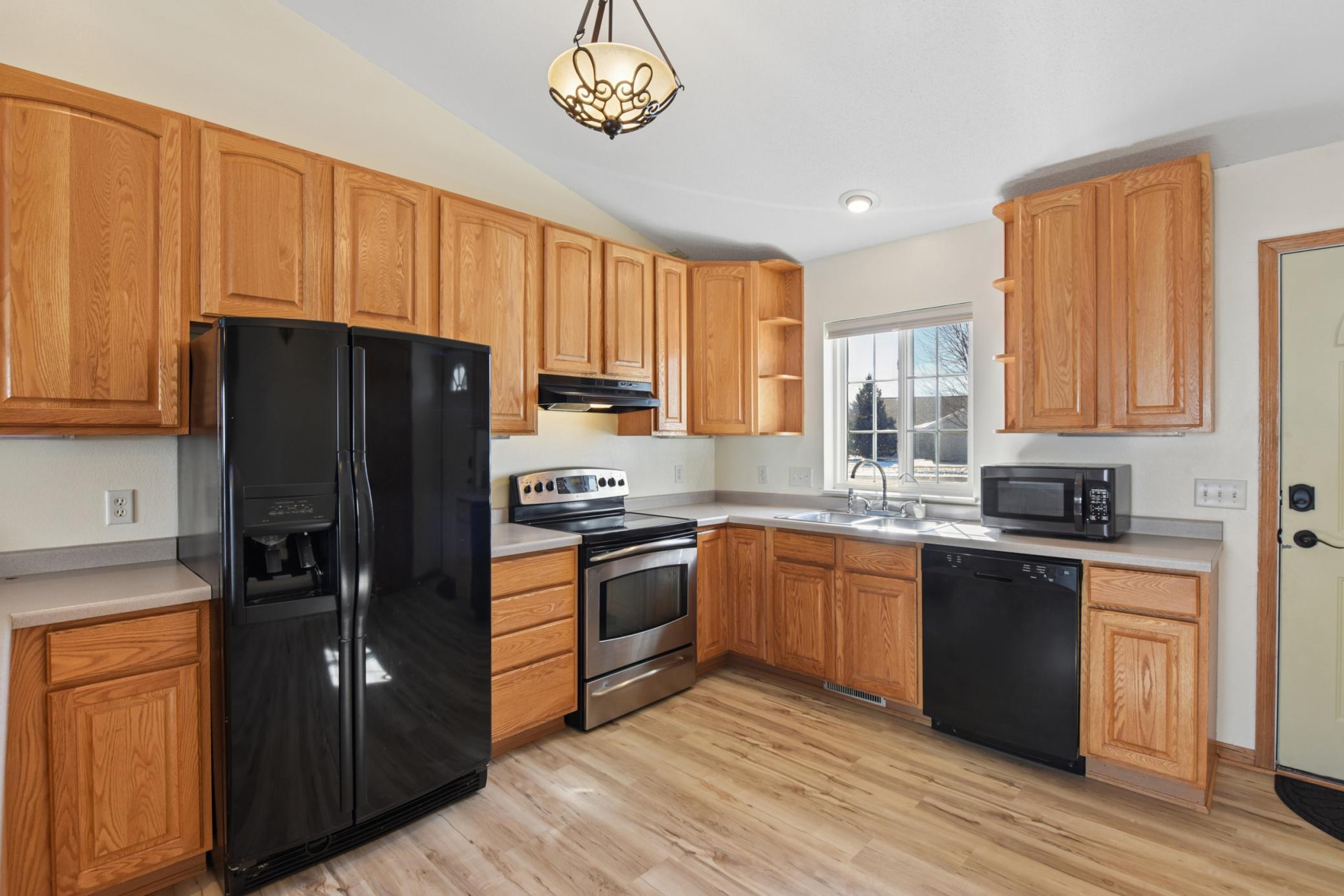 941 W Edge Place 14