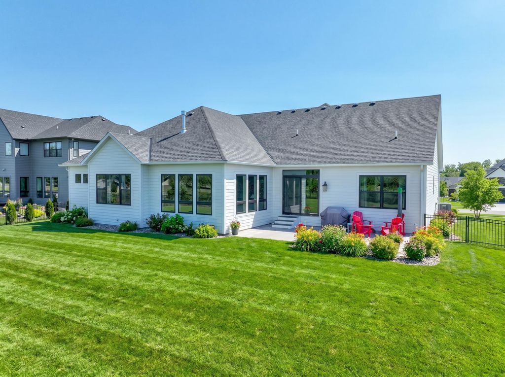 Photo of 1461 Palmer Drive N, Lake Elmo, MN 55042 (MLS # 7023240)