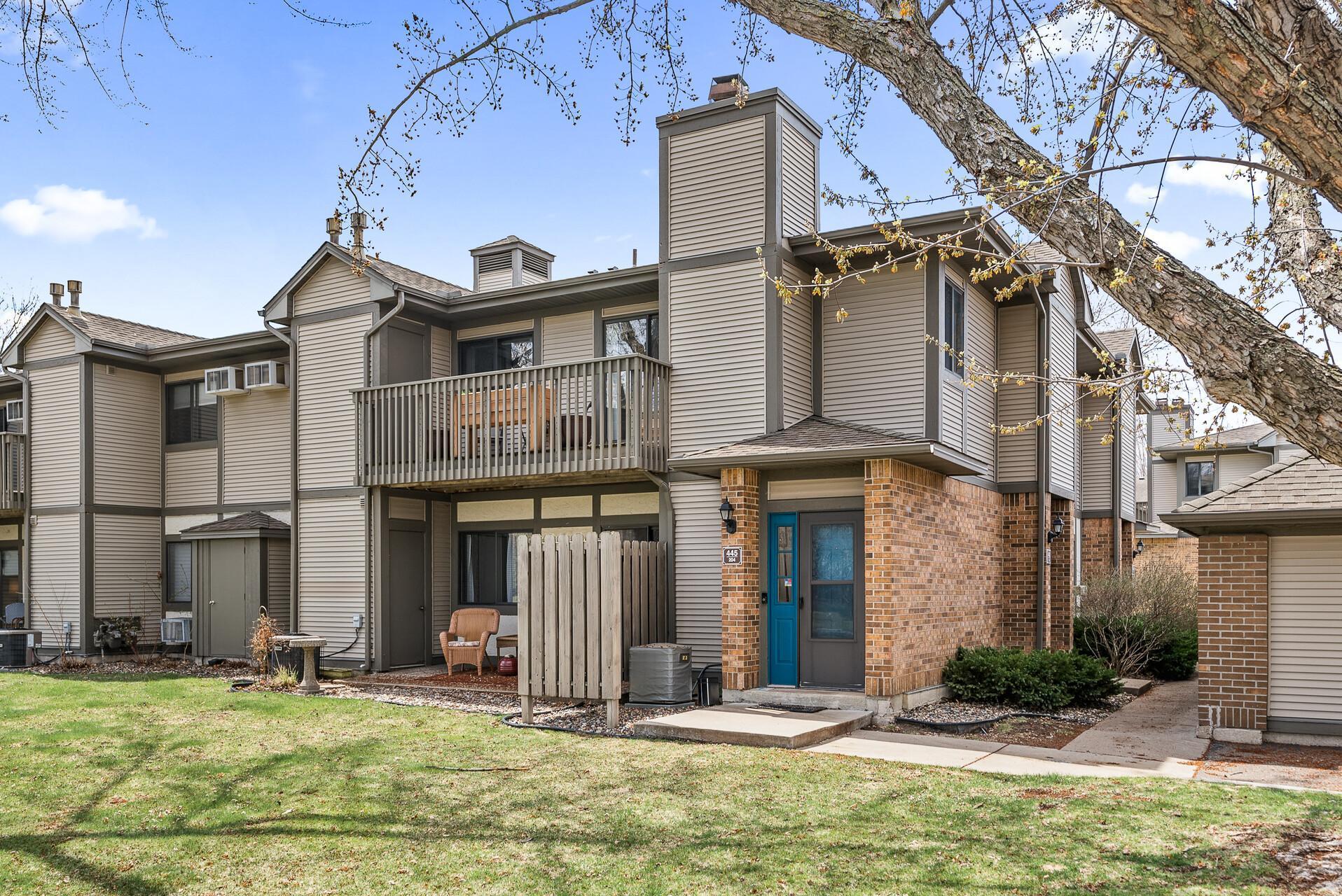 445 Shelard Parkway 204