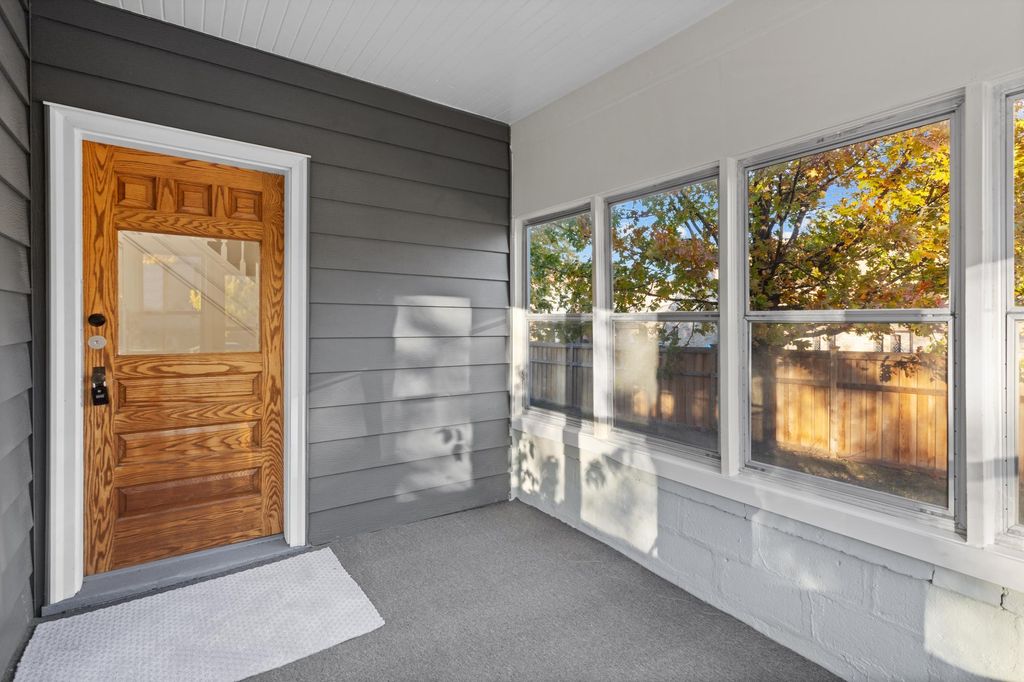 Photo of 6016 Oxford Street, Saint Louis Park, MN 55416 (MLS # 6826000)