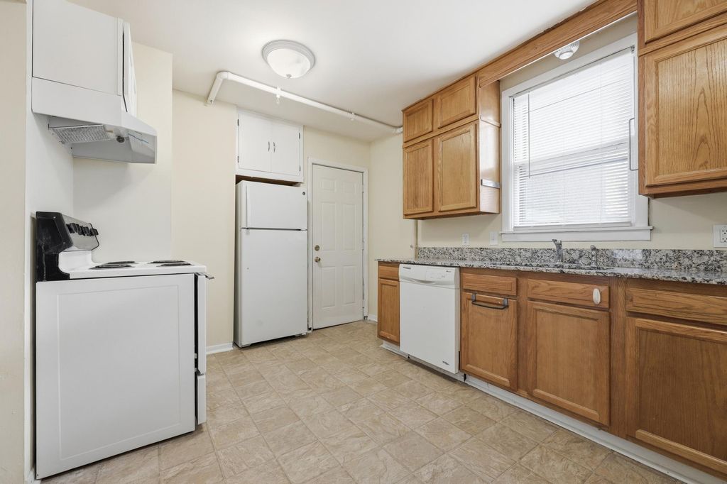 Photo of 1070 21st Avenue SE, Minneapolis, MN 55414 (MLS # 7046253)