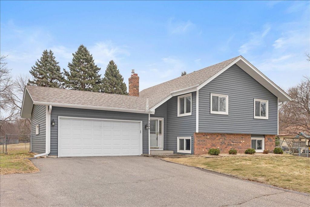 Photo of 7496 Berkshire Way, Maple Grove, MN 55311 (MLS # 7015511)