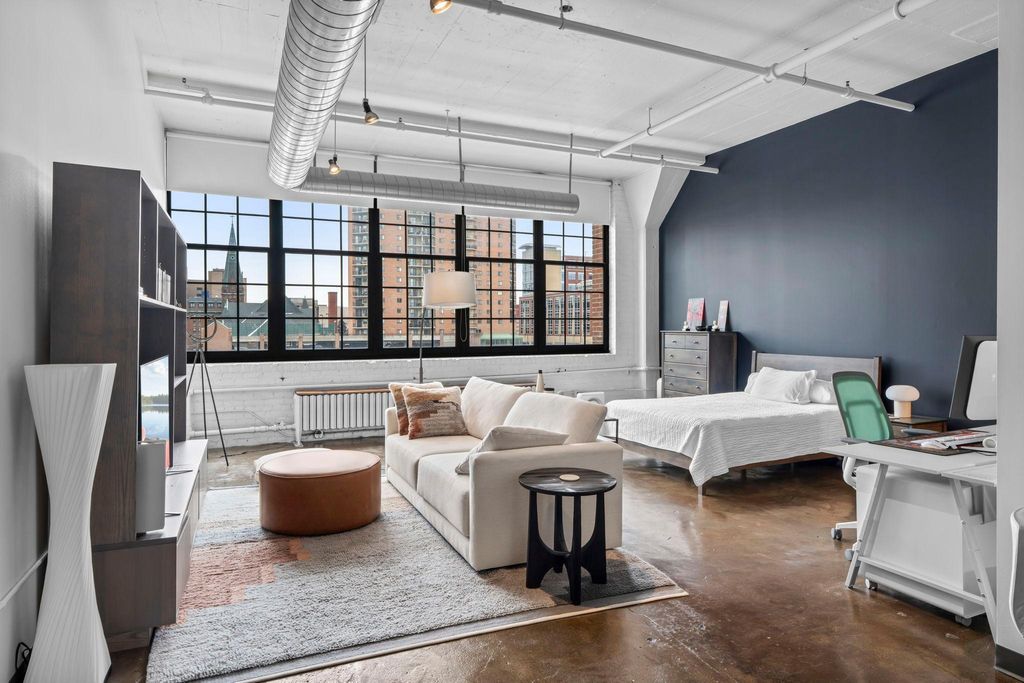 Photo of 500 Robert Street N #408, Saint Paul, MN 55101 (MLS # 7009568)