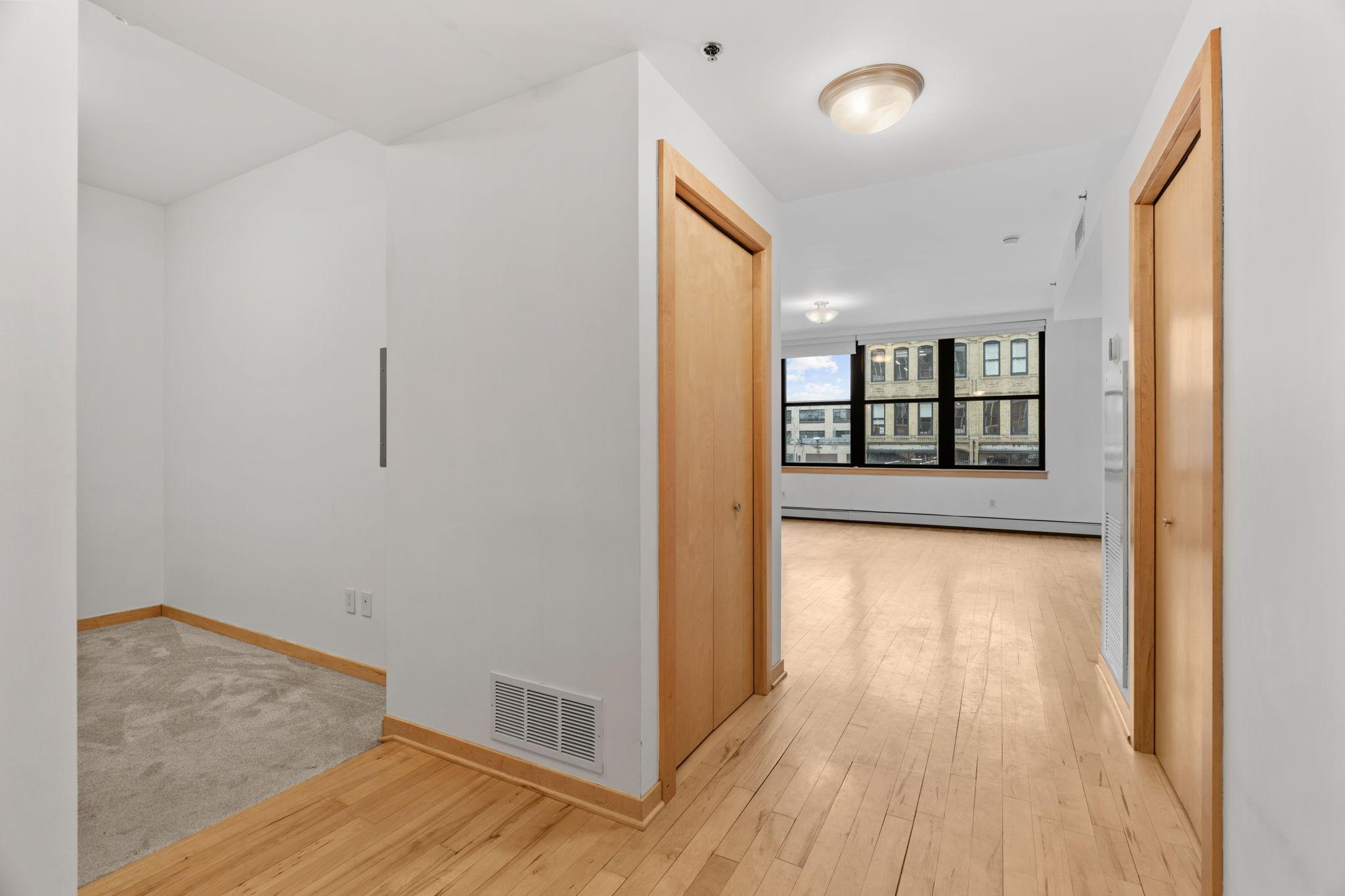 215 10th Avenue S 230