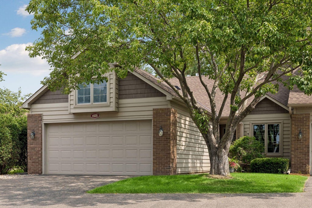 Photo of 608 Sullivan Drive NE, Columbia Heights, MN 55421 (MLS # 7124558)