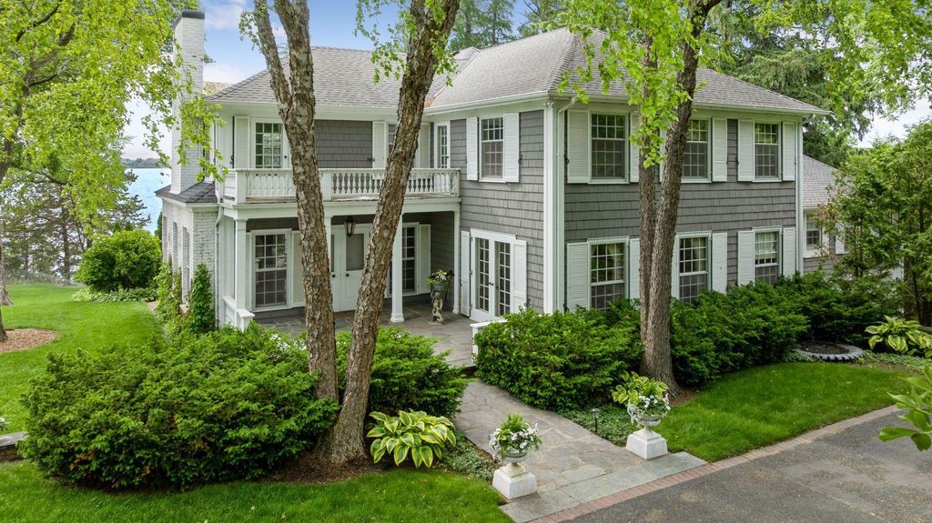 Photo of 547 Harrington Road, Wayzata, MN 55391 (MLS # 6705034)