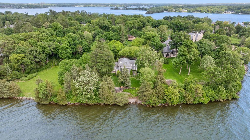 Photo of 547 Harrington Road, Wayzata, MN 55391 (MLS # 6705034)