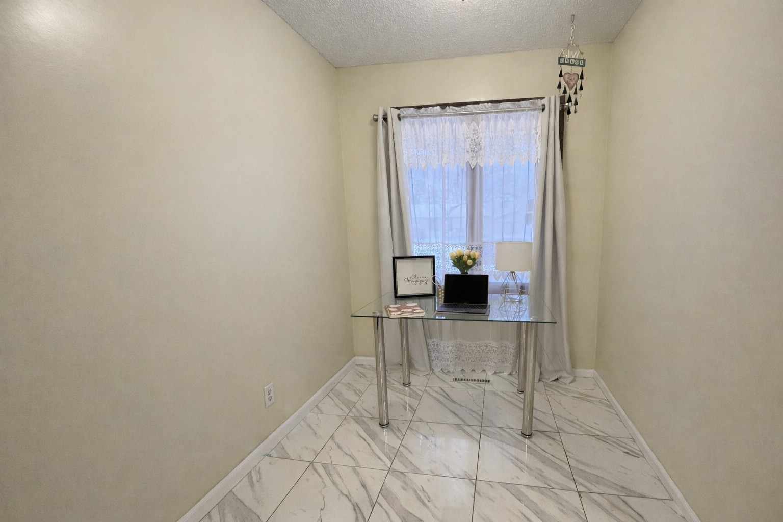 2002 Arkwright Street